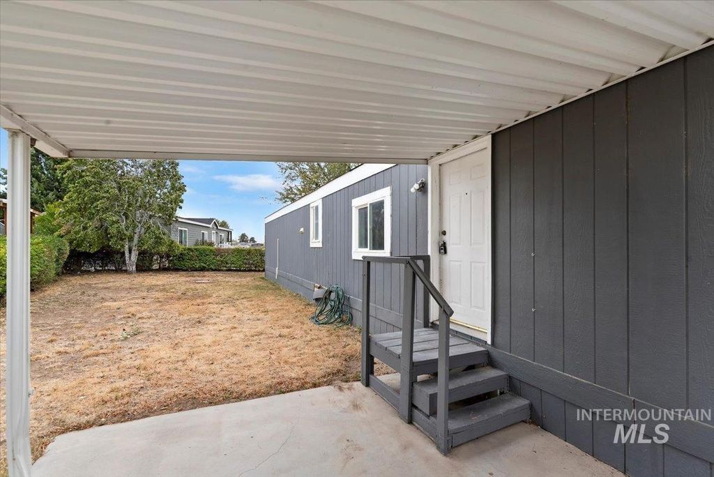 8257 Blue Rim Ln. #27, Boise, ID 83716 photo 4