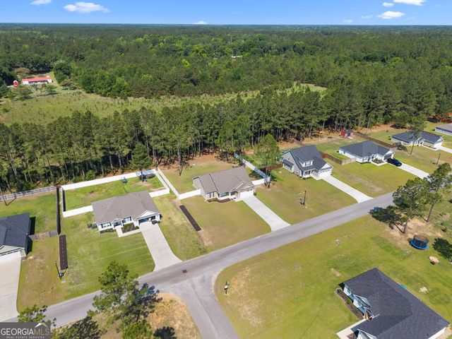 309 Tallulah Bend, Ellabell, GA 31308