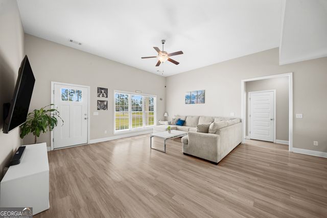 309 Tallulah Bend, Ellabell, GA 31308