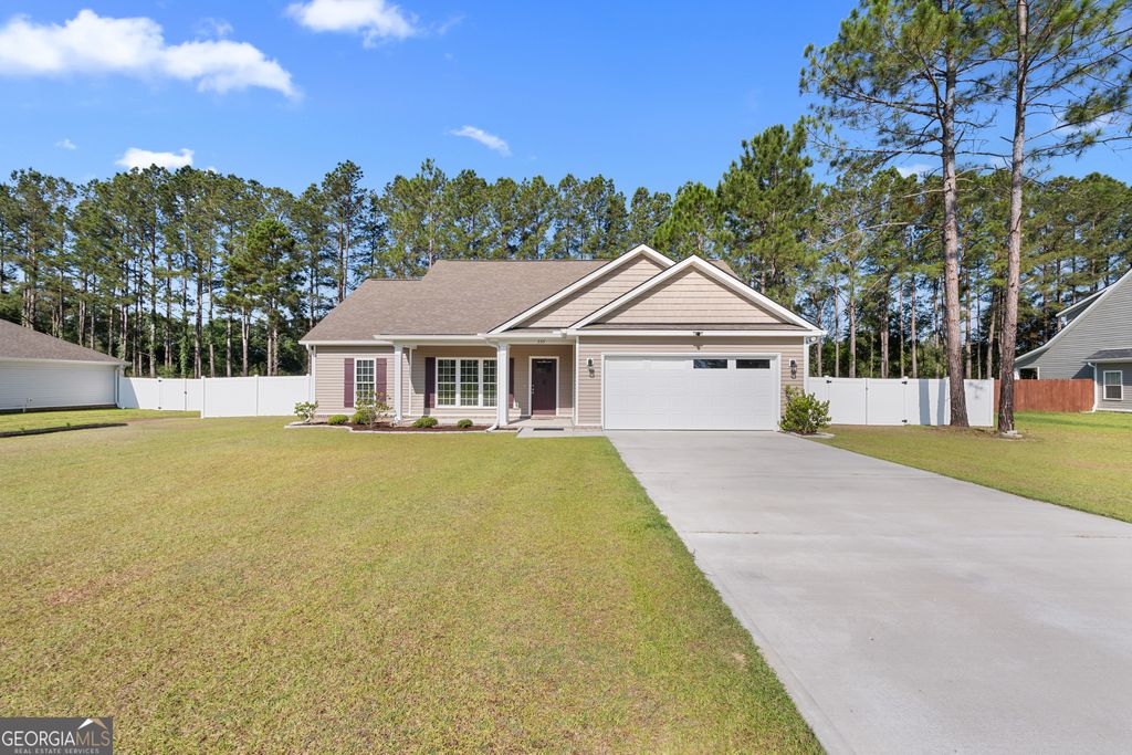 309 Tallulah Bend, Ellabell, GA 31308
