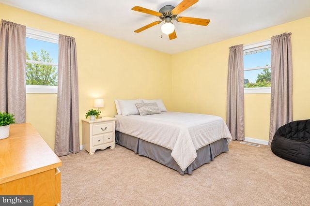 1911 BRIDGETOWN PIKE, Feasterville Trevose, PA 19053