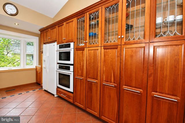 1911 BRIDGETOWN PIKE, Feasterville Trevose, PA 19053
