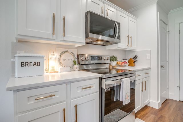 620 Marybeth Drive, Burleson, TX 76028