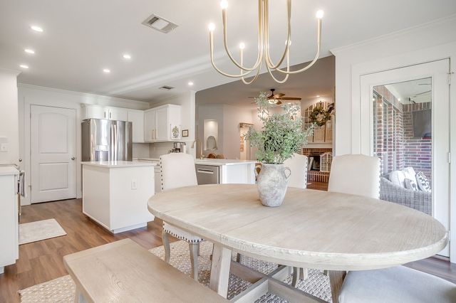 620 Marybeth Drive, Burleson, TX 76028