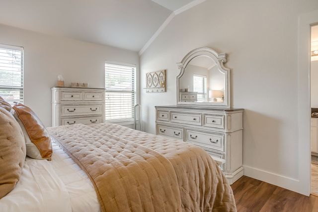 620 Marybeth Drive, Burleson, TX 76028