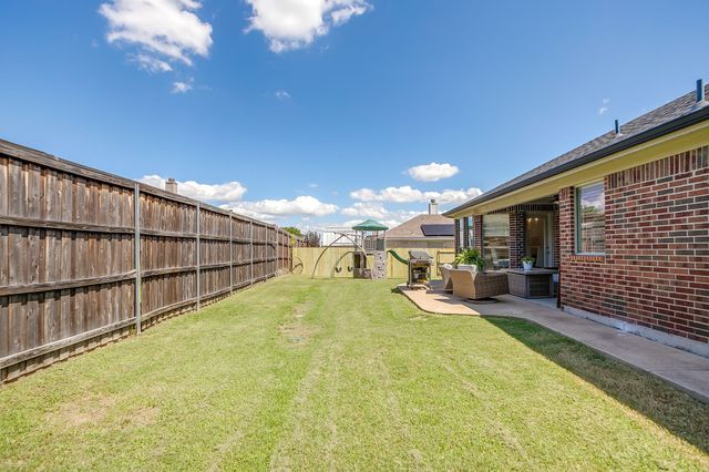 620 Marybeth Drive, Burleson, TX 76028