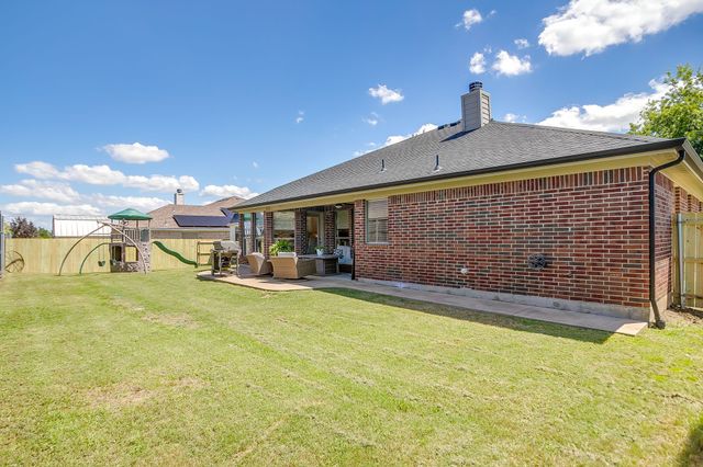 620 Marybeth Drive, Burleson, TX 76028