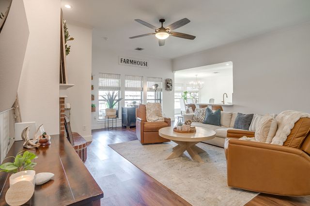 620 Marybeth Drive, Burleson, TX 76028