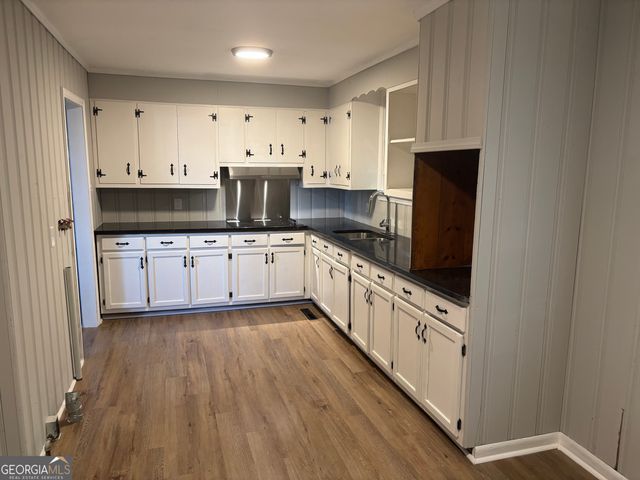 2230 Greenwood Drive, Macon, GA 31211