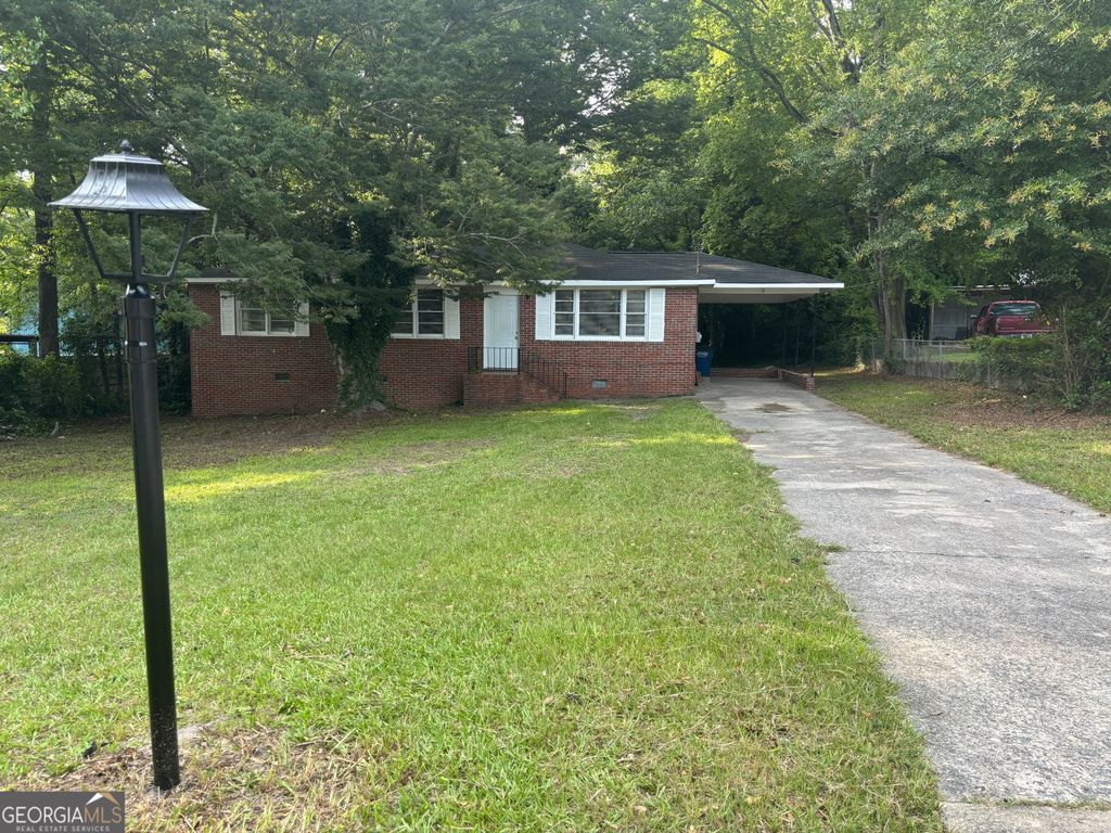 2230 Greenwood Drive, Macon, GA 31211