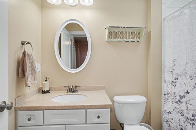 4 N Pleasant St 4, Natick, MA 01760