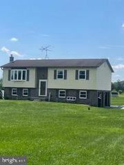 164 BERTOLET MILL RD, Oley, PA 19547