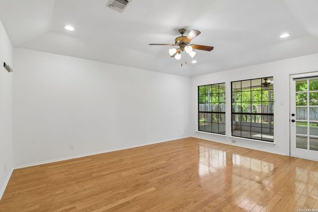 106 Hiler, San Antonio, TX 78209