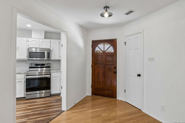 106 Hiler, San Antonio, TX 78209