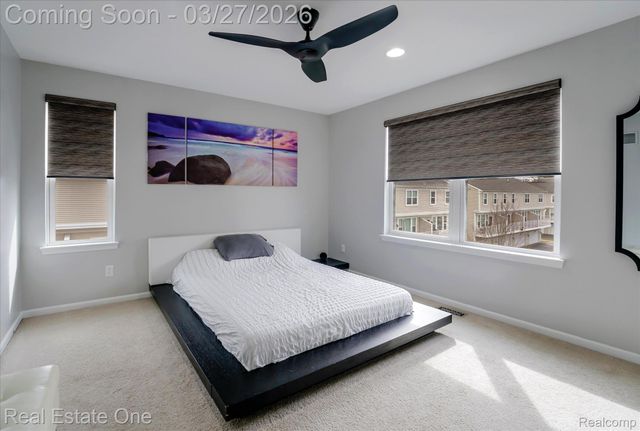 1081 N Sherman Drive, Royal Oak Charter Township, MI 48067