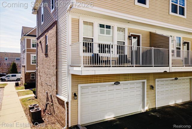 1081 N Sherman Drive, Royal Oak Charter Township, MI 48067