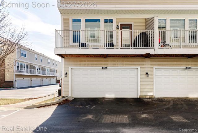 1081 N Sherman Drive, Royal Oak Charter Township, MI 48067
