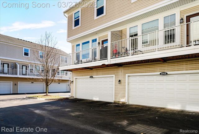 1081 N Sherman Drive, Royal Oak Charter Township, MI 48067