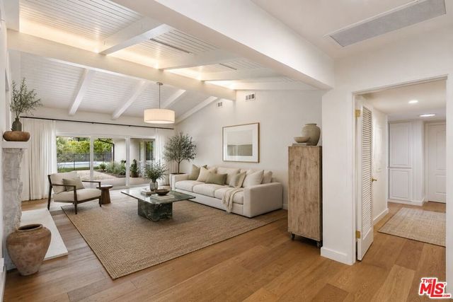 20337 Alerion Place, Woodland Hills, CA 91364