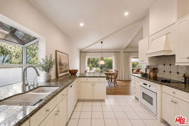 20337 Alerion Place, Woodland Hills, CA 91364