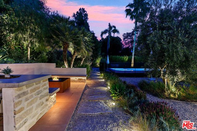 20337 Alerion Place, Woodland Hills, CA 91364