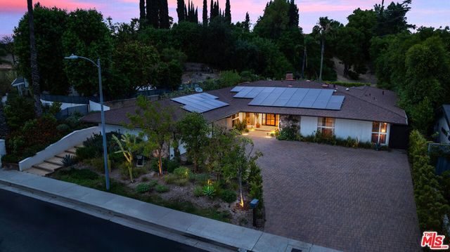 20337 Alerion Place, Woodland Hills, CA 91364