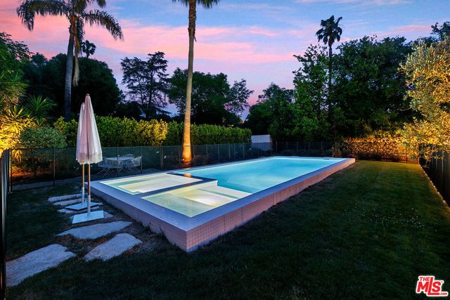 20337 Alerion Place, Woodland Hills, CA 91364