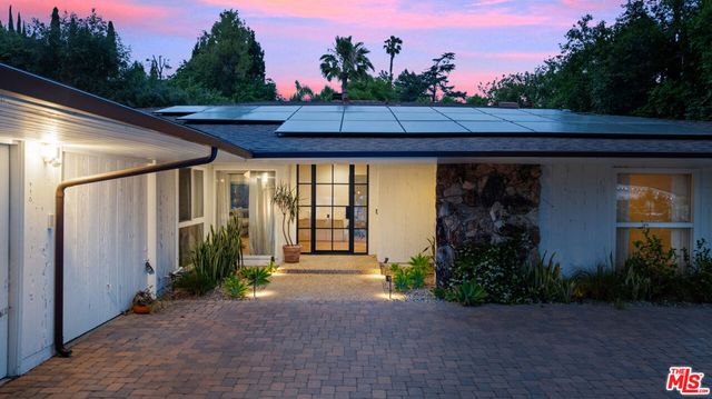 20337 Alerion Place, Woodland Hills, CA 91364