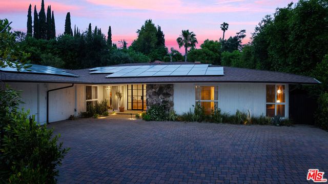 20337 Alerion Place, Woodland Hills, CA 91364