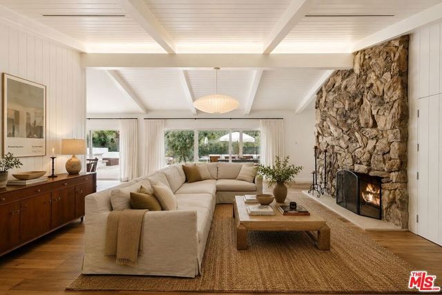 20337 Alerion Place, Woodland Hills, CA 91364