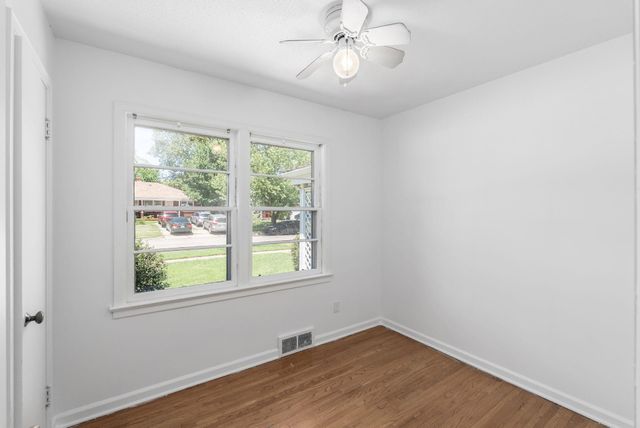 2060 S Old Manor Rd, Wichita, KS 67218