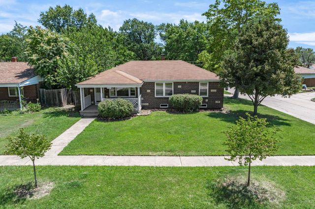 2060 S Old Manor Rd, Wichita, KS 67218