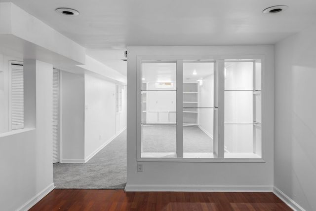 2060 S Old Manor Rd, Wichita, KS 67218