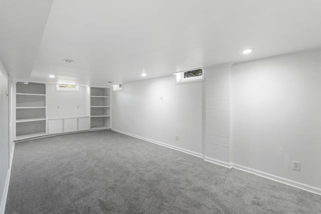 2060 S Old Manor Rd, Wichita, KS 67218