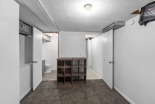 2060 S Old Manor Rd, Wichita, KS 67218