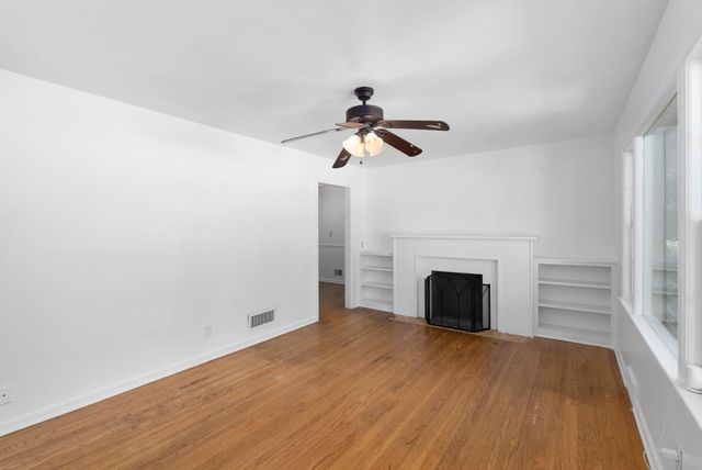 2060 S Old Manor Rd, Wichita, KS 67218