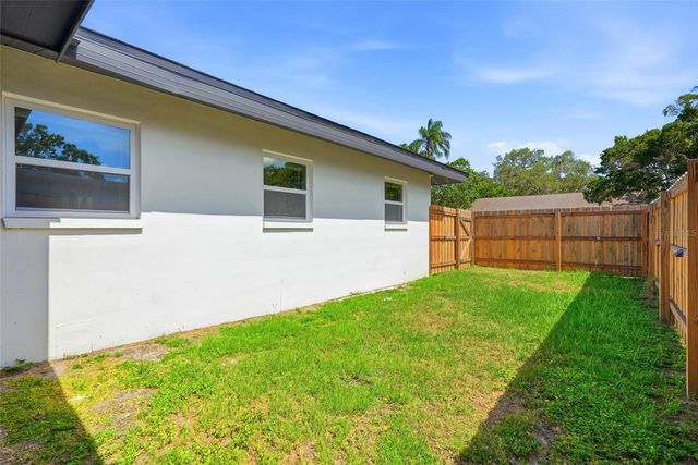 2117 N HERCULES AVENUE, Clearwater, FL 33763