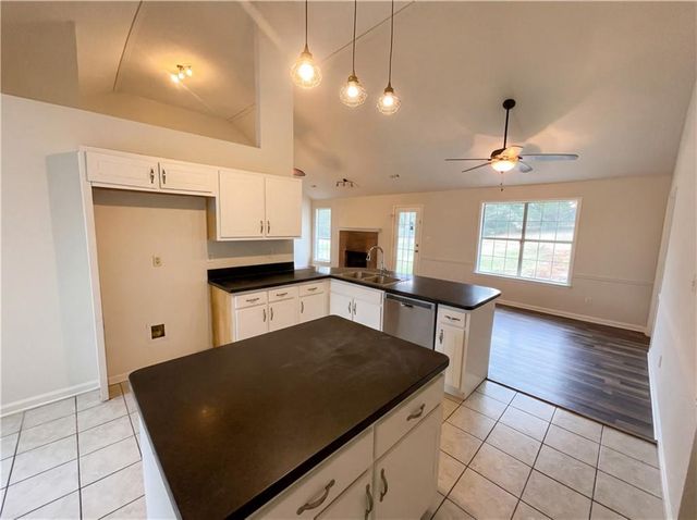 169 Manley Drive, Hampton, GA 30228