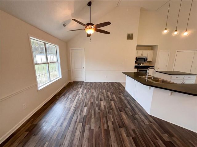 169 Manley Drive, Hampton, GA 30228