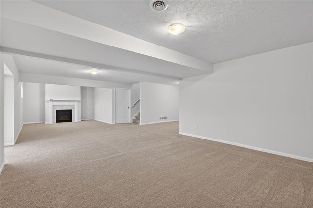 3575 13 Mile Road, Rockford, MI 49341