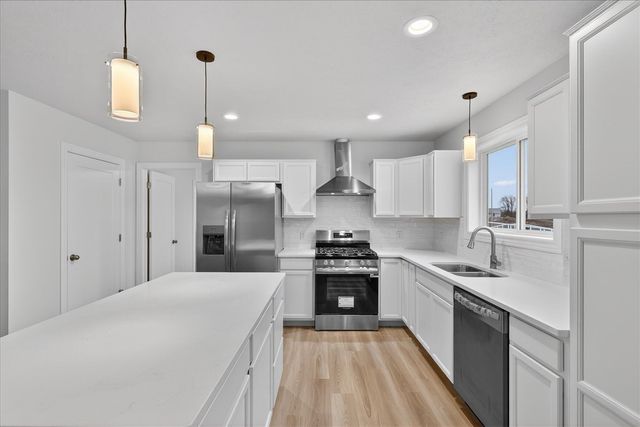 3575 13 Mile Road, Rockford, MI 49341