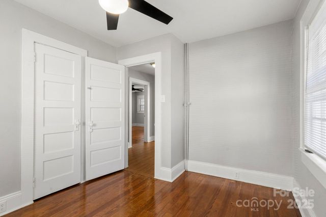 320 S Oakwood Drive, Statesville, NC 28677