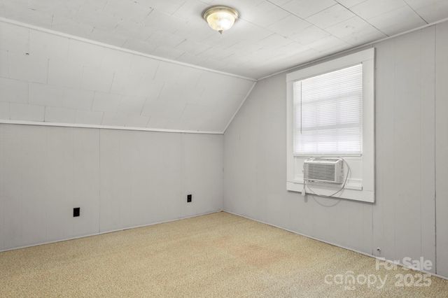 320 S Oakwood Drive, Statesville, NC 28677
