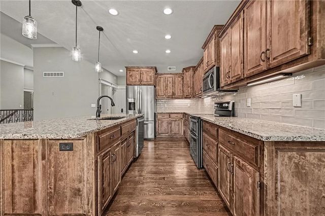 11031 N Euclid Avenue, Kansas City, MO 64155
