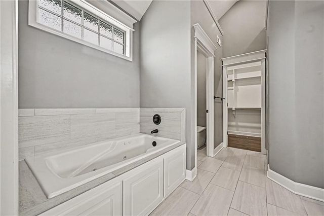 11031 N Euclid Avenue, Kansas City, MO 64155