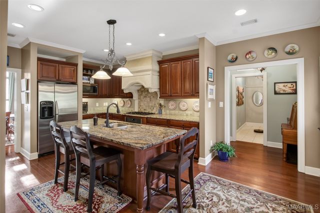 8201 HEATHROW Place, Montgomery, AL 36117