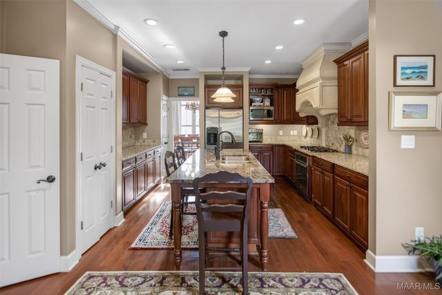 8201 HEATHROW Place, Montgomery, AL 36117