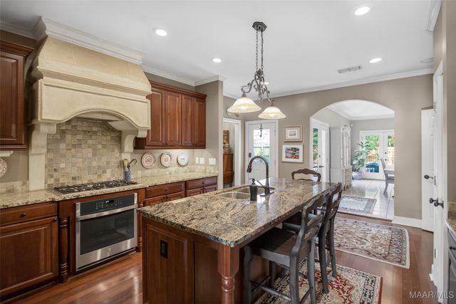 8201 HEATHROW Place, Montgomery, AL 36117