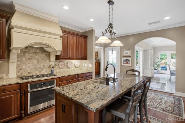 8201 HEATHROW Place, Montgomery, AL 36117