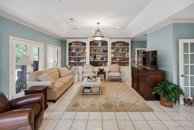 8201 HEATHROW Place, Montgomery, AL 36117